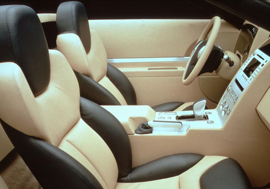  Cadillac Evoq Concept 1999 года  (фото 24 из 41)